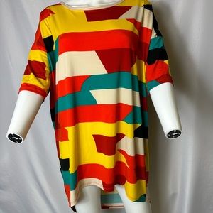 Lularoe perfect tee size medium